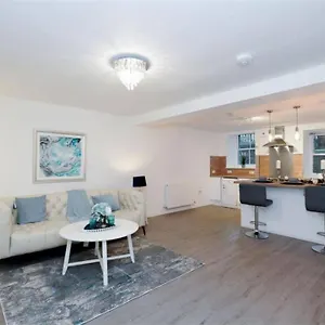  Apartment Jewel Of Royal Mile
